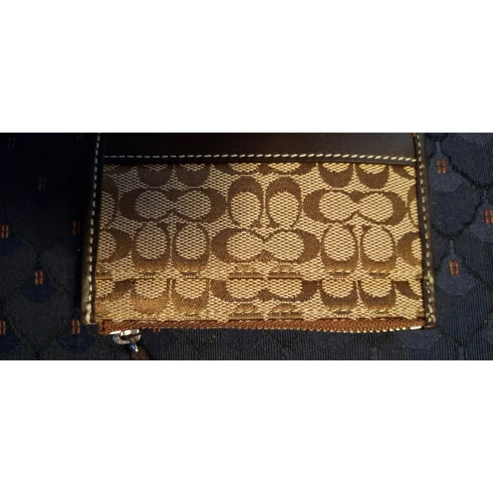 Coach signature mini